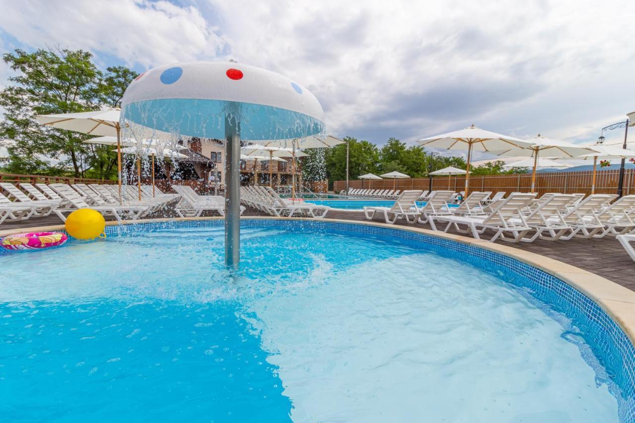 Sofion Hotel&Resort Solotvyno Eksteriør billede